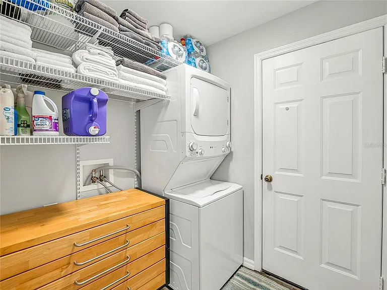 15509 Alsace Cir — Photo 40