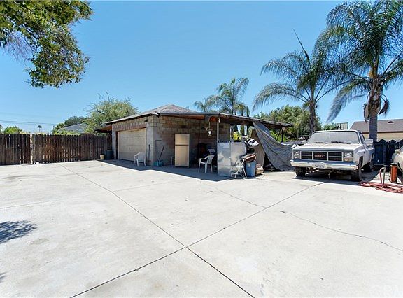 5th image of 4862 Lante St