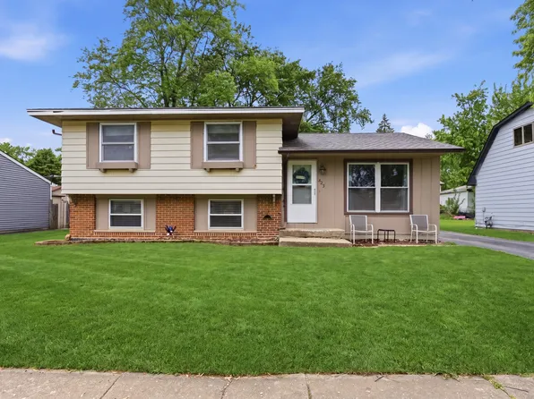 223 Blackberry Dr, Bolingbrook, IL 60440