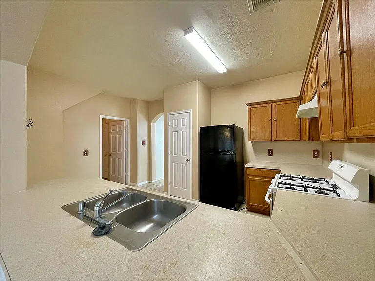 21142 Field House Ct — Photo 6