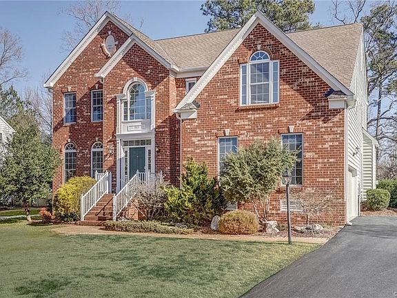 2nd image of 5513 Bosworth Pl