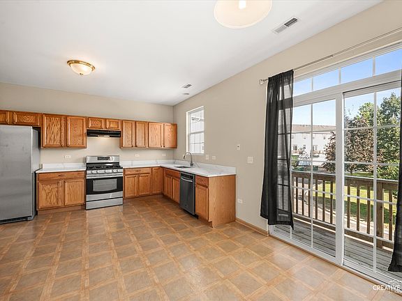 2nd image of 277 S Oak Creek Ln