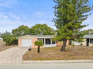 3519 Eisenhower Dr, Holiday, FL 34691