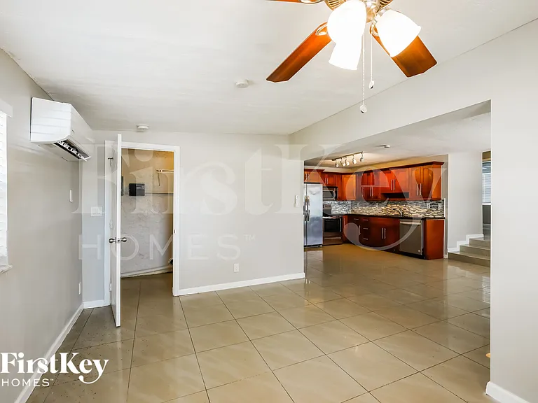 6611 Simms St — Photo 7