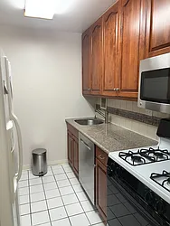 Rented by Vipler Realty