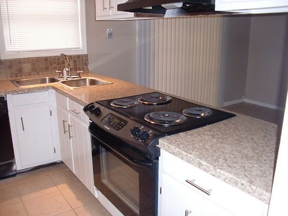 4th image of 2821 Kirkwood Cir