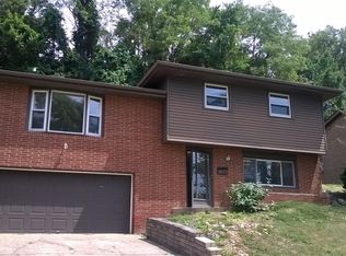 128 Woodcrest Dr, Canonsburg, PA 15317