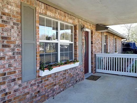 4th image of 4814 Newman Ave