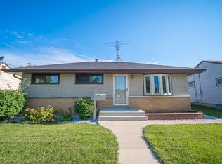 5530 W Cold Spring Rd, Milwaukee, WI 53220