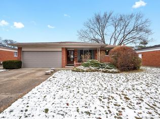 2529 Frazho Rd, Warren, MI 48091