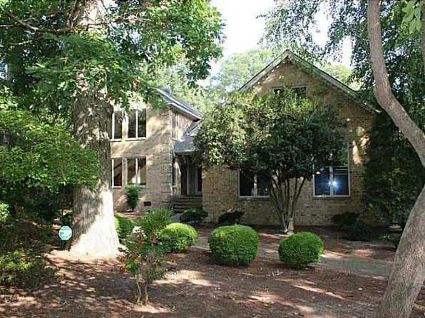 817 Mariposa Ct, Virginia Beach, VA 23455