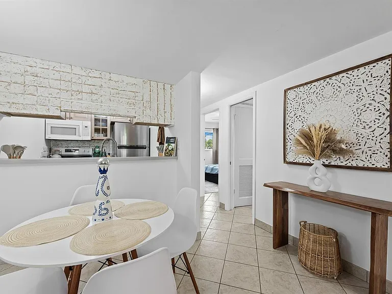 1000 SE 15th St #103 — Photo 11