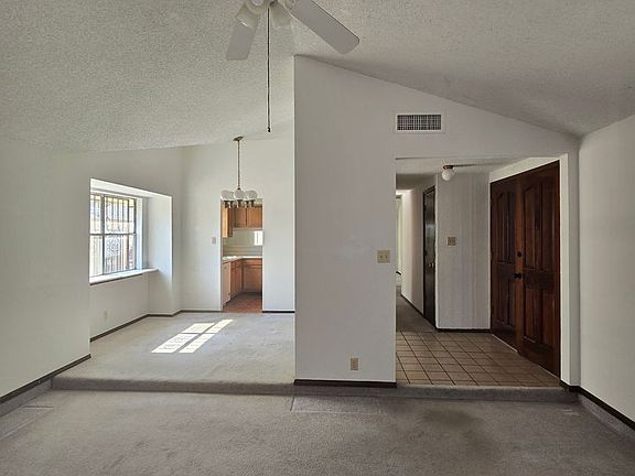 5th image of 4536 General Maloney Cir