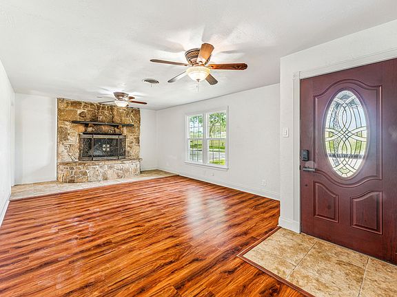 5th image of 2416 Ivie Ln