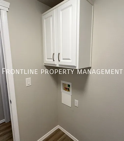 1307 Willow Creek Dr — Photo 15
