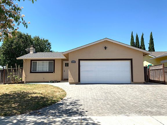 2nd image of 2532 Shilshone Cir