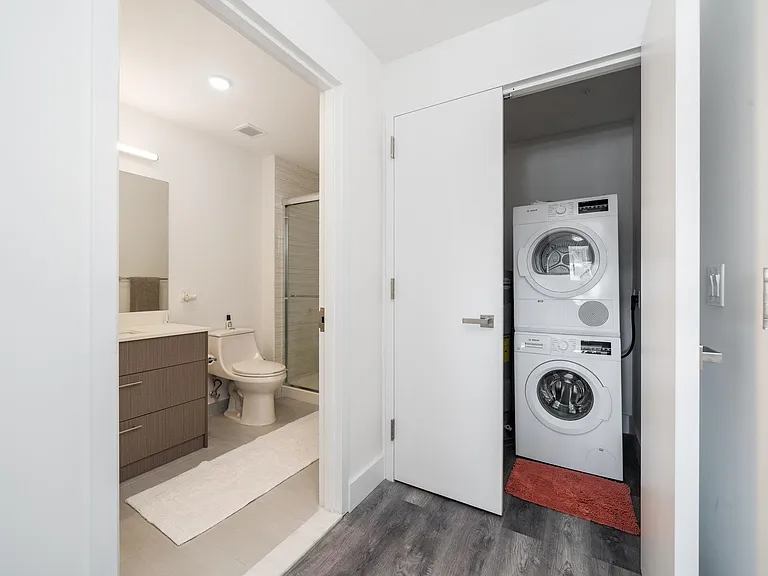 460 Grand — Photo 4