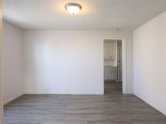4th image of 600 E Jefferson St #600