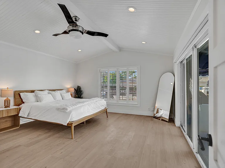 885 Nafa Dr — Photo 73