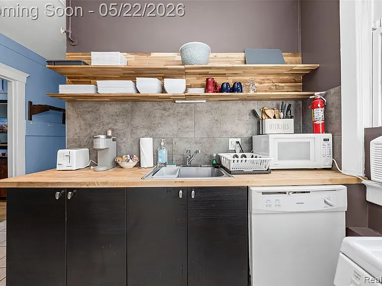 211 N Main St #1 — Photo 7