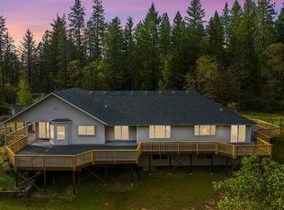 284 Hidden Valley Rd, Grants Pass, OR 97527