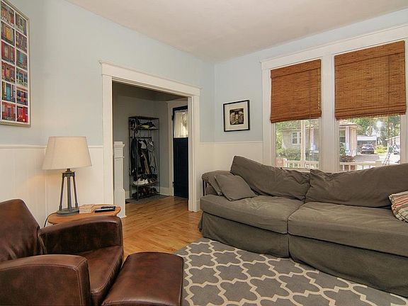 5th image of 3123 Celeron Ave