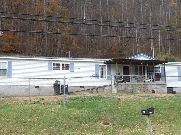 4350 State Route 825, Hagerhill, KY 41222