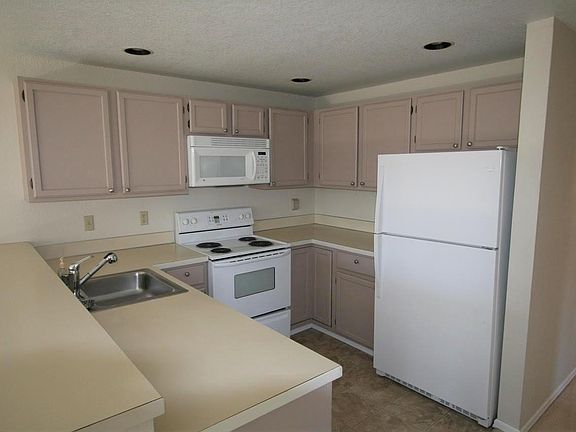 4th image of 312 4th Ave APT 203