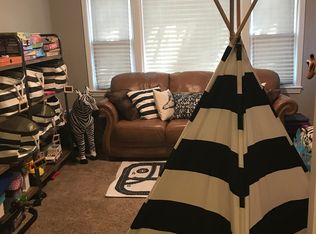 4482 Groveland Rd, University Heights, OH 44118