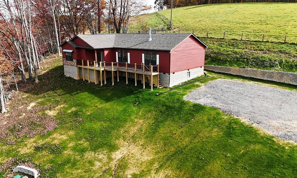 1st image of 394 Red Oak Rd