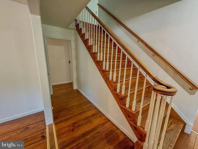 11 Hickory Ln — Photo 31