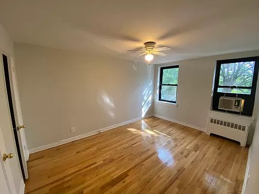 3rd image of 2259 79th St Front 3