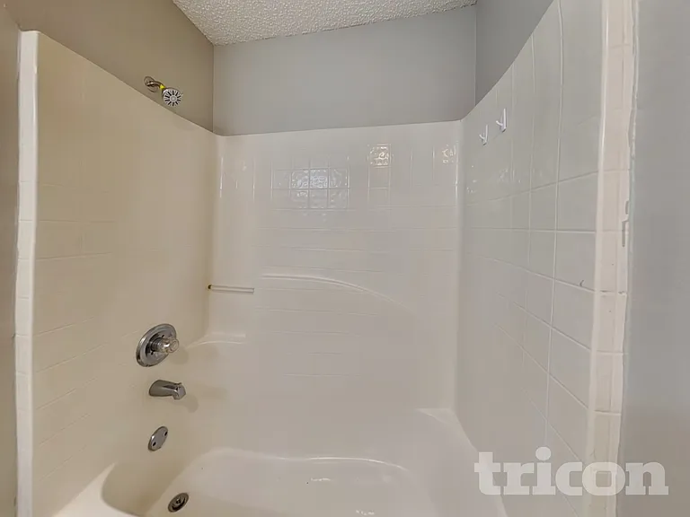 9 Riddle Pl — Photo 15