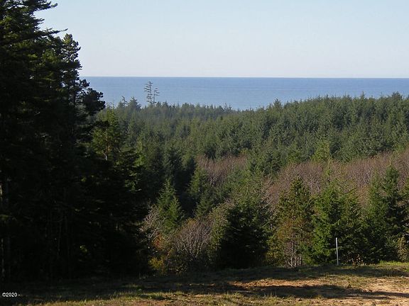 2nd image of 480 SE 130th Dr