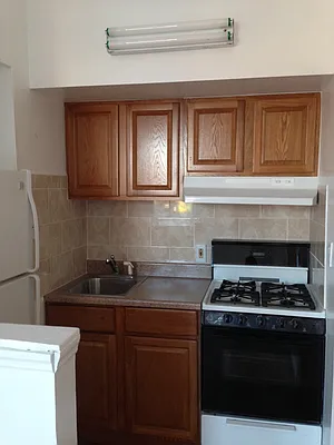 Rented by Ulas Real Estates Inc | media 4