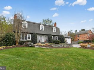 9325 Renshaw Dr, Bethesda, MD