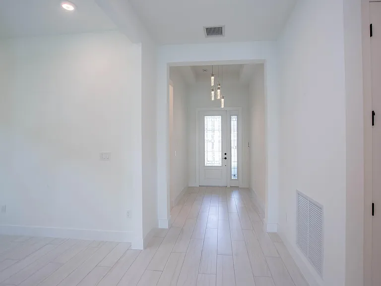 5576 Captiva Ln — Photo 23