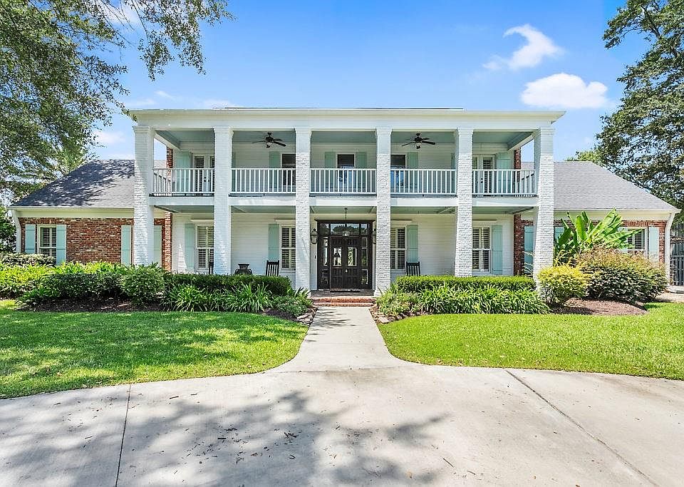 1st image of 17 River Ln
