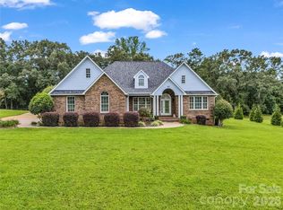 167 Green Meadows Dr, Forest City, NC 28043