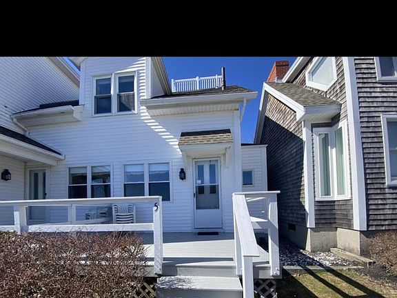 steps and porch to unit 5