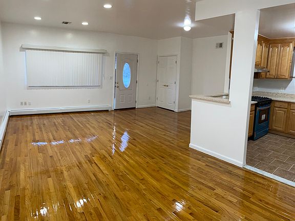 4th image of 1834 78th St #1