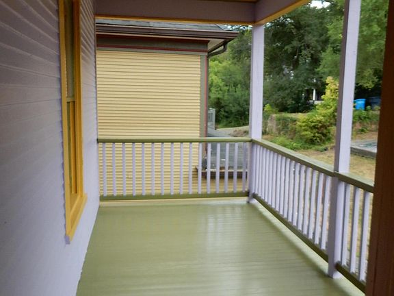 3rd image of 612 Marshall Ave SW