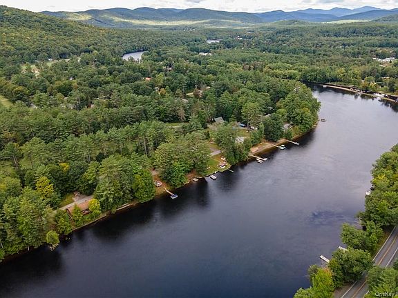 5th image of 88 Riverview Dr