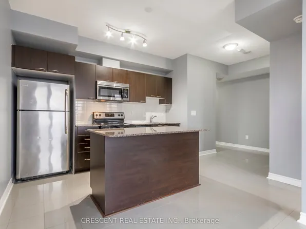 385 Prince Of Wales Dr, Mississauga, ON