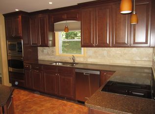 87 Old Croton Rd, Flemington, NJ 08822