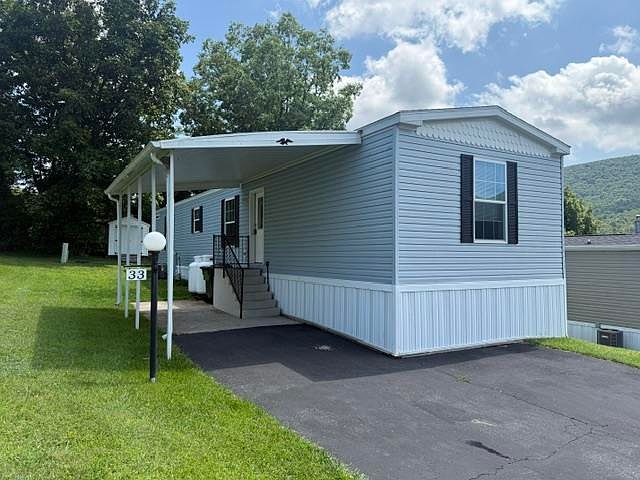 1st image of 33 Hillside Pl