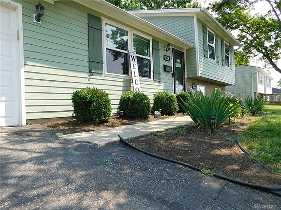 2nd image of 223 Southerly Hills Dr