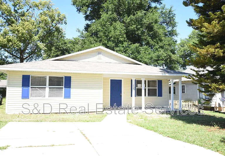 1107 King Ave — Photo 1