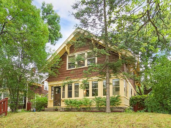 3rd image of 2726 Humboldt Ave N