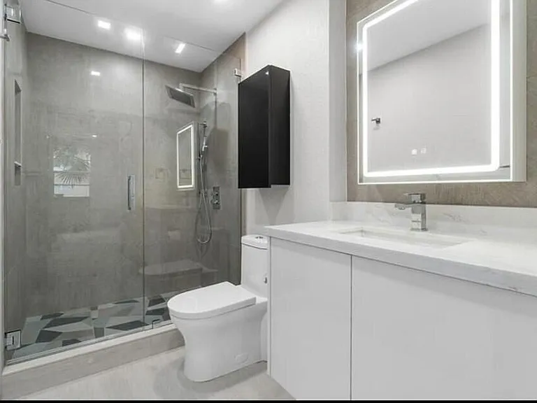 1805 N Flagler Dr #219 — Photo 13